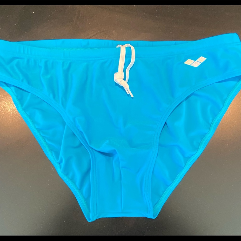 Arena mens swim brief I 56 F 105 D 9 A 24 US/GB 40-42